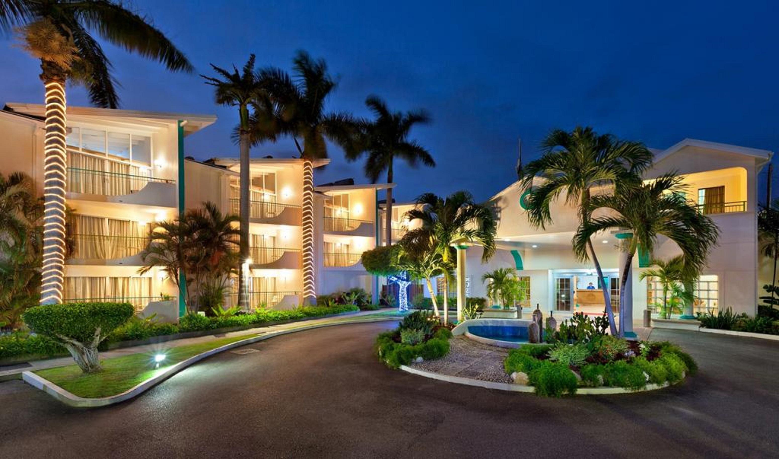Blue Horizon Hotel Rockley Extérieur photo